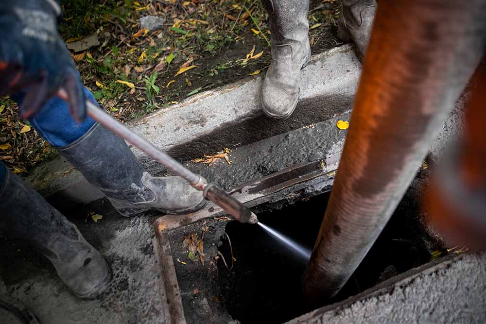 H&M Underground Solution cleaning a sewer line via hydro jetting Minneapolis, MN